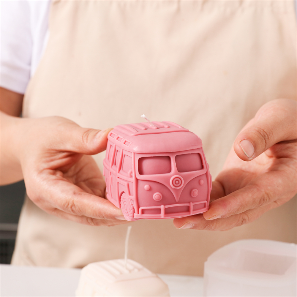 Nicole Vintage Retro Mini Car  - مراجعة Soap Making Additives وسعره